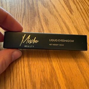 Mischo Beauty Liquid Eyeshadow - IJAMA